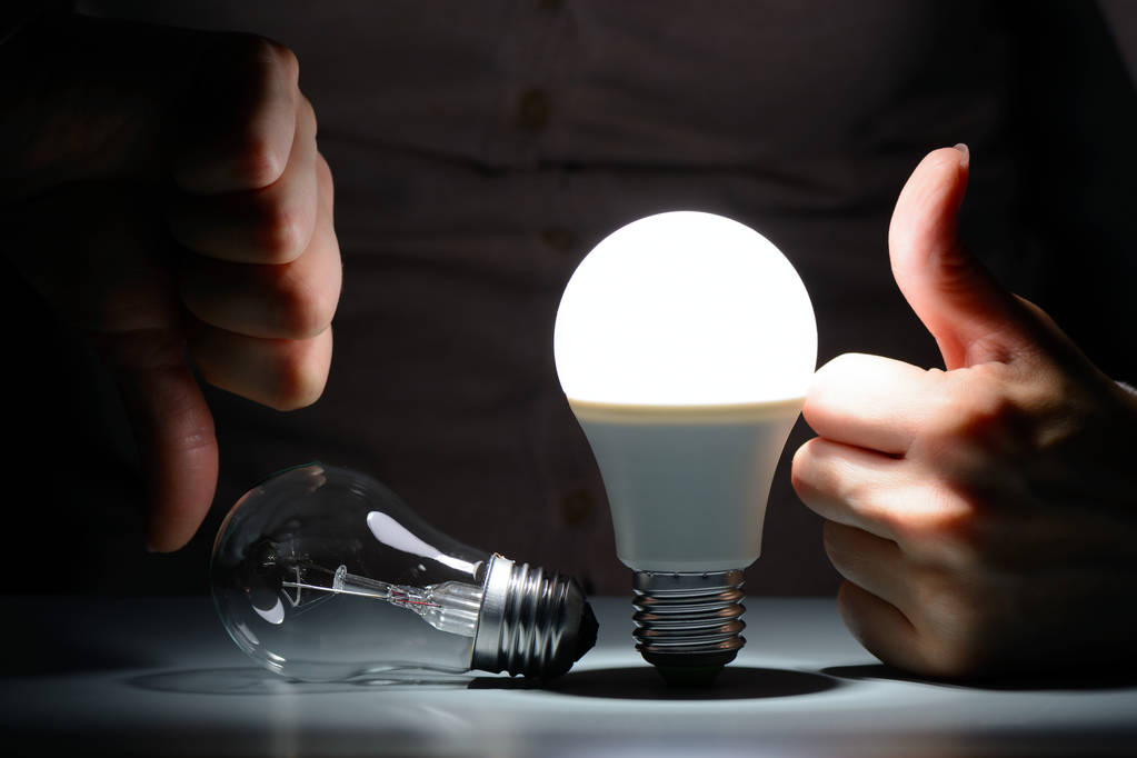 超越便利：我们可以信任智能家居吗？